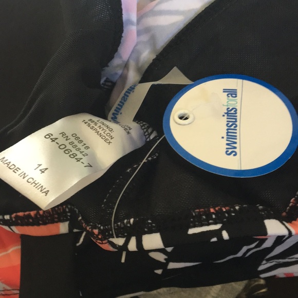 SWIMSUITS FOR ALL Tankini Halter Swim Top - Picture 4 of 5